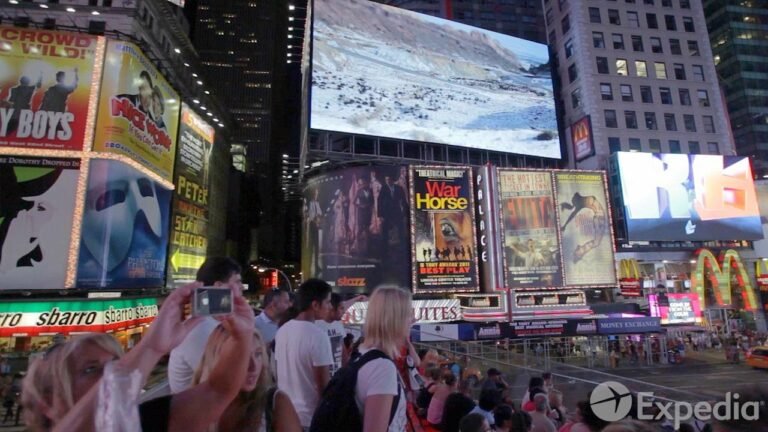 Times Square Vacation Travel Guide